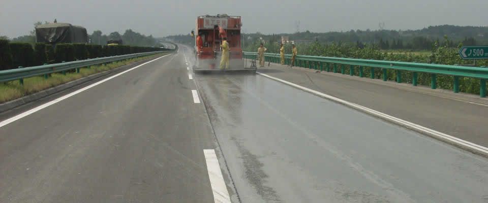 Asphalt Paver for Highway Restoration