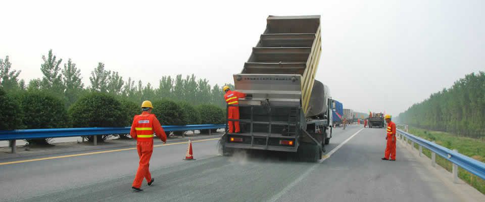 Chip Spreader for Preventive Pavement Maintenance