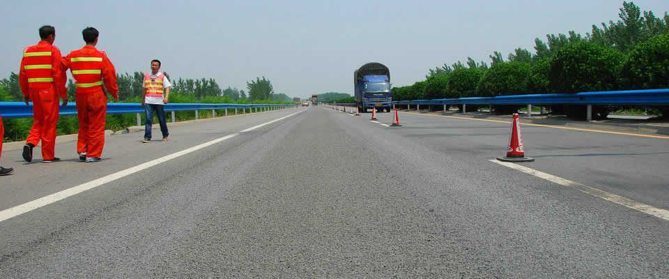 Chip Spreader for Preventive Pavement Maintenance