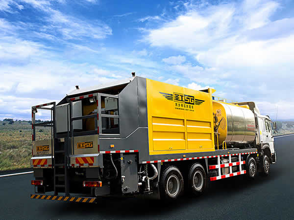  HGY5318TFC Chip Spreader with Asphalt Binder (For Chip Seal Surface Treatment) 
