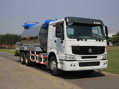  13m³ Asphalt Distributor Truck 