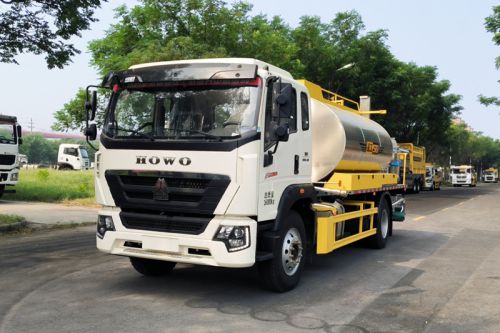 6000L Asphalt Distributor Truck